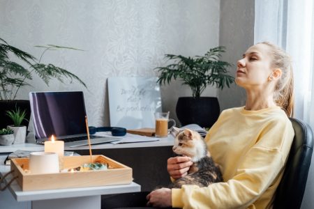 Cómo mejorar tu descanso tras un día largo de trabajo y familia